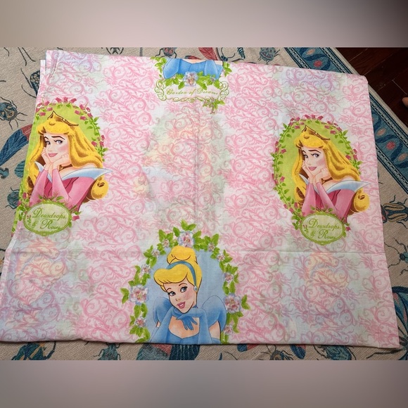 Cinderella and Aurora pink vintage twin flat sheet - Picture 1 of 4